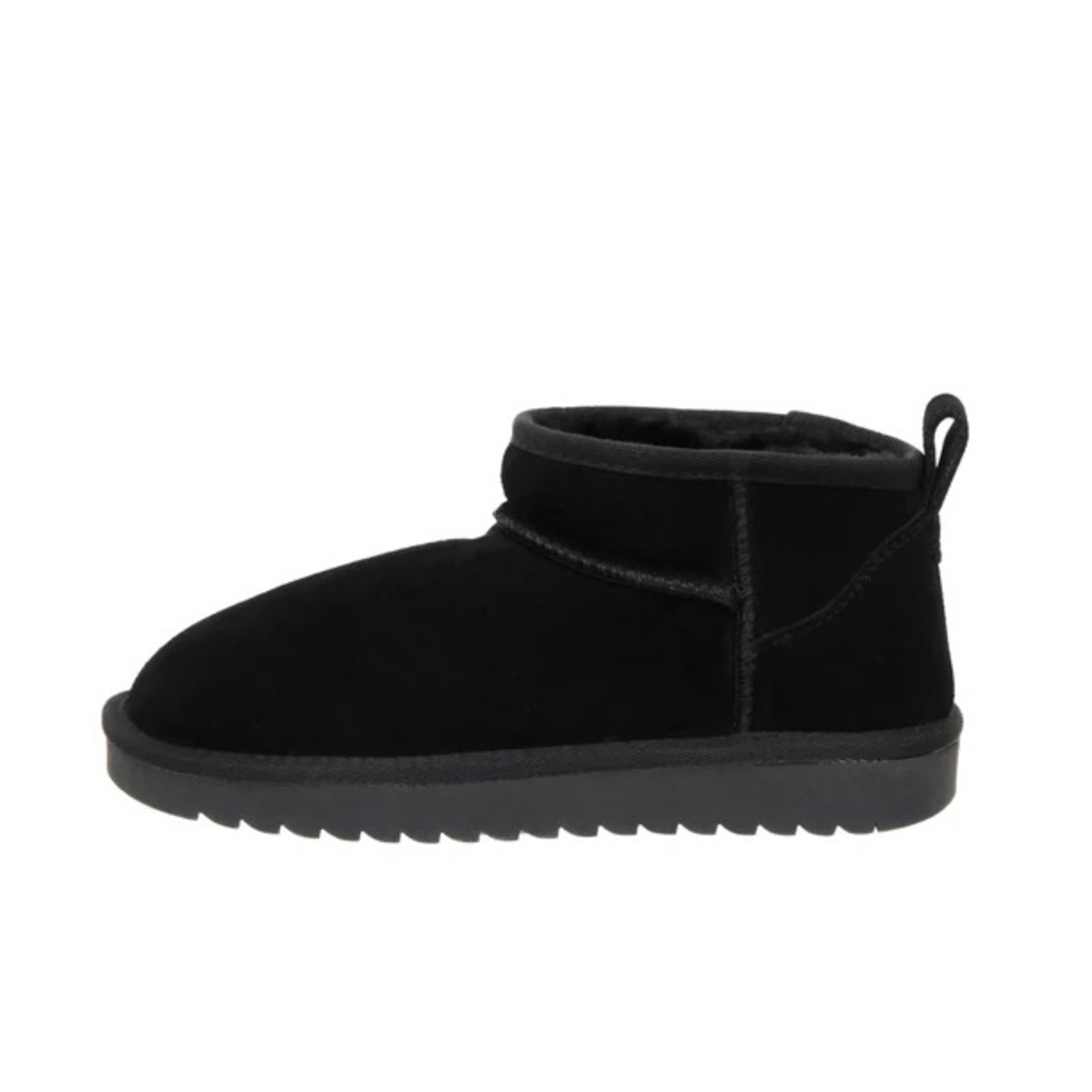 NEW!!Cushionaire Cozy Ankle boot NWT